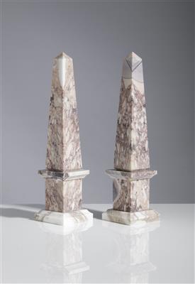Paar dekorative Obelisken - Frühlingsauktion