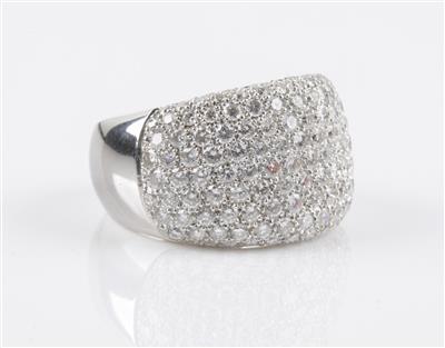 Brillantring zus. ca. 4,10 ct - Aukce podzim