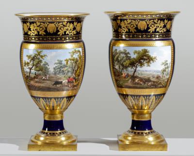 Paar hochbedeutende Vasen “Kaiser Napoleon I. bei der Jagd in Fontainebleau”, aus kaiserlichem Besitz, Malerei von Jean Louis de Marne (1752–1829), Porzellanmanufaktur Sevres, Frankreich, 1810/11 - Asta autunnale