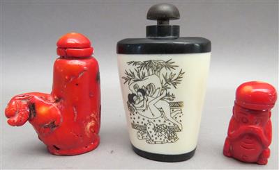 3 asiatische Snuff-Bottles - Antiques, art and jewellery