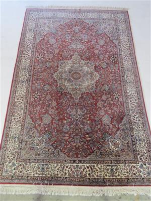 China Knüpfteppich ca. 308 x 206 cm, China 2. Hälfte 20. Jahrhundert - Umění, starožitnosti, šperky