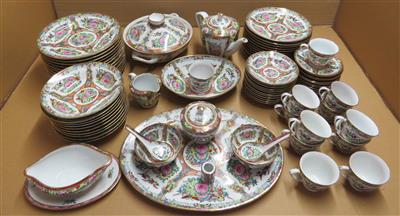 Speise- und Kaffeeservice, China um 1970 - Jewellery, antiques and art