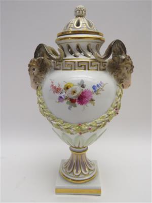 Potpourri-Deckelvase mit Widderköpfen, Meissen 1860 bis 1924 - Jewellery, antiques and art
