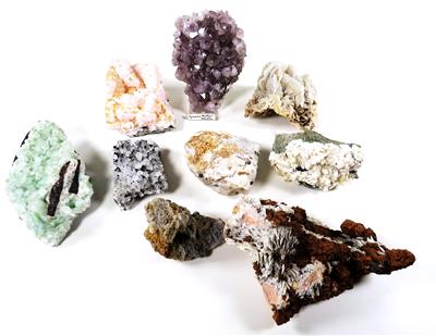 9 verschiedene Mineralien - Mineralien und Fossilien