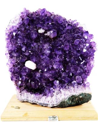 Amethyst - Minerály a fosílie