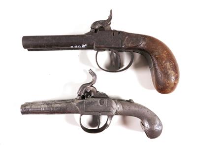 Zwei doppelläufige Perkussionspistolen (Terzerol) mit Kastenschlössern, 19. Jahrhundert - Historische Jagd