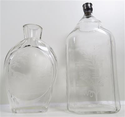 Plattflasche und Branntweinflasche, 20. Jahrhundert - Gioielli, arte e antiquariato