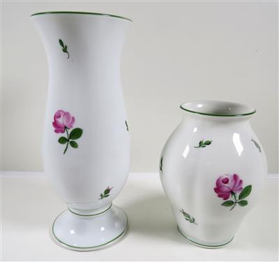 Zwei Vasen, Augarten, Wien 2. Hälfte 20. Jahrhundert - Schmuck, Kunst und Antiquitäten