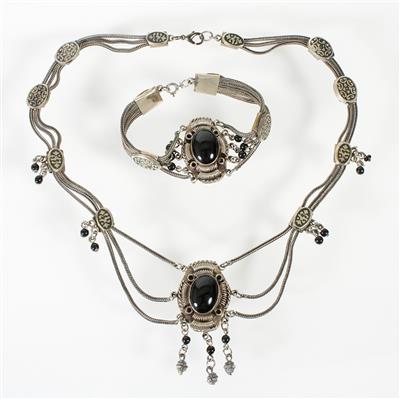 Collier und Armband - Jewellery, antiques and art