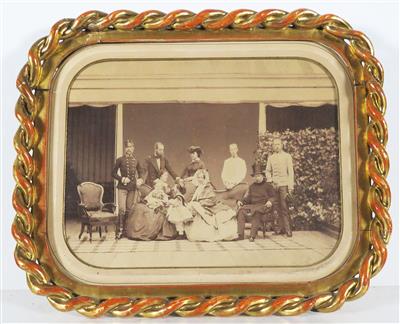 Historisches Foto um 1860 der Familie von Kaiser Franz Joseph in privatem Kreis - Schmuck, Kunst und Antiquitäten