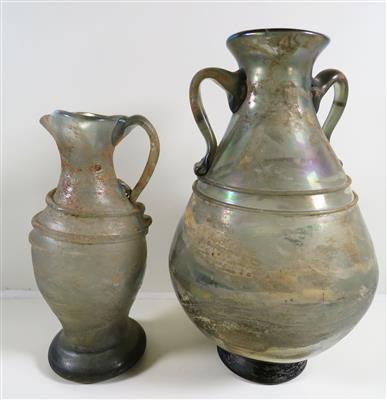 Vase und Krug, in römisch antikisierender Art, 20. Jahrhundert - Schmuck, Kunst und Antiquitäten