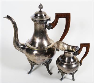 Neoklassizistische Kaffeekanne und Milchkännchen, Ende 19. Jahrhundert - Gioielli, arte e antiquariato