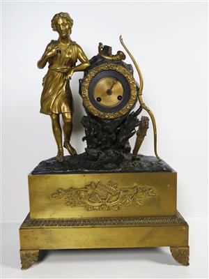 Kamin- bzw. Kommodenuhr im Klassizistischen Stil, Frankreich, Ende 19. Jahrhundert - Jewellery, antiques and art