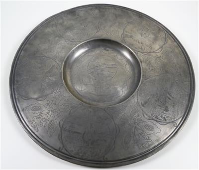 Breitrandplatte aus Zinn, wohl 20. Jahrhundert - Gioielli, arte e antiquariato