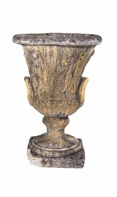Steinguss Vase mit Figurenrelief - Klenoty, umění a starožitnosti