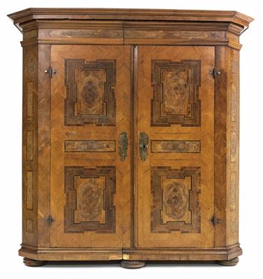 Barocker Hallenschrank, Österreich um 1740 - Klenoty, umění a starožitnosti