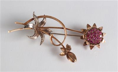 Rubin Blumenbrosche - Jewellery, antiques and art