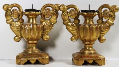 Paar Kerzenständer in Form von Alter-Aufsatzvasen, 1. Hälfte 19. Jahrhundert - Jewellery, Works of Art and art