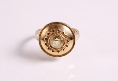 Topasring - Antiques, art and jewellery