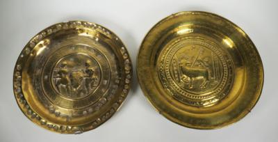 Zwei unterschiedliche Beckenschlägerschüsseln, wohl 19. Jahrhundert - Jewellery, antiques and art