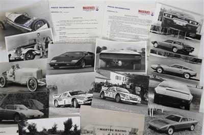 21 Fotografien und Presseberichte - Automobilia