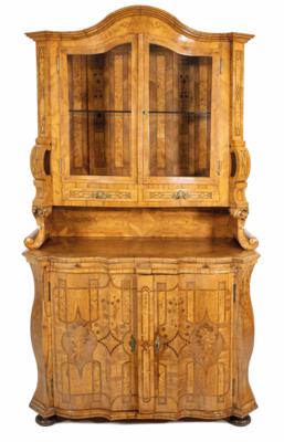 Barocke Aufsatzkommode unter Verwendung verschiedener Teile, vornehmlich des 18. Jahrhunderts - Furniture and interior