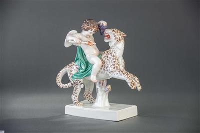 Dionysosknabe mit Leopard, Meissen, 1. Hälfte 20. Jhdt., Modell von Ernst J. Hähnel - Um?ní, starožitnosti, šperky – Salzburg