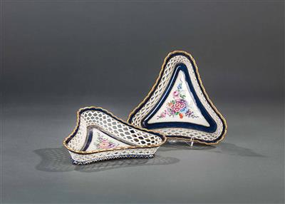 Paar dreieckige Schalen, Royal Worcester, England, 19./20. Jhdt. - Osterauktion - Kunst und Antiquitäten