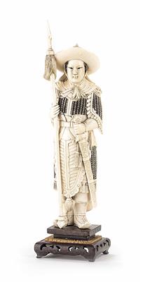 Statuette - chinesischer Soldat, 1. Drittel 20. Jhdt. - Asta di pasqua (arte e antiquariato)