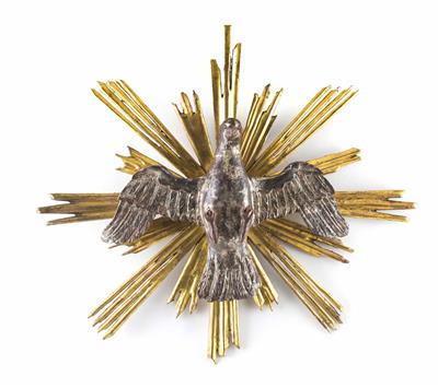 Heilig-Geist-Taube mit Strahlenkranz, in der Art des 18. Jahrhunderts - Möbel und Skulpturen
