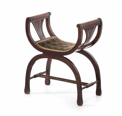 Jugendstil-Gondelhocker, sog. Causeuse, Gebr. Thonet, Nr. 6622 - Vánoční aukce