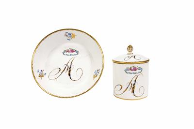 Monogramm-Deckeltasse mit Untertasse, Meissen, Ende 18. Jahrhundert - Easter Auction