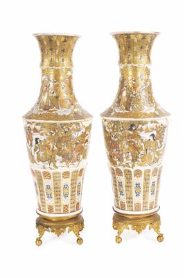 Paar Satsuma-Vasen, Japan, letztes Viertel 19. Jahrhundert - Velikonoční aukce