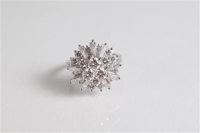 Brillant Diamantdamenring zus. ca. 2,90 ct - Christmas auction - Silver, glass, porcelain, graphics, militaria, carpets