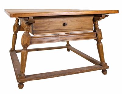 Großer bäuerlicher Tisch, sogen. Schragentisch, aus verschieden alten Teilen zusammengesetzt - Velikonoční aukce