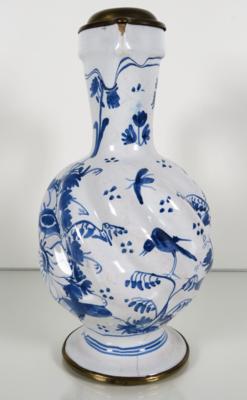 Enghalskrug, Deutsch, wohl Hanau, 18. Jahrhundert - Porcelain, glass and collectibles