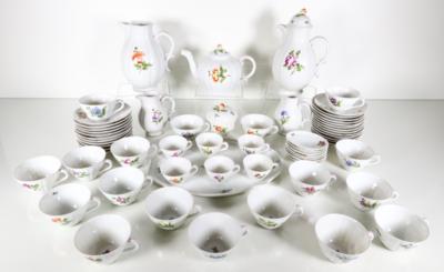 Kaffee-, Tee- und Mokkaserviceteile, Nymphenburg, 20. Jahrhundert - Porcelain, glass and collectibles