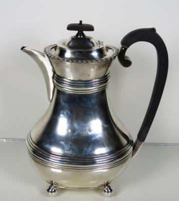 Londoner Silber Kafeekanne, William Hutton  &  Sons Ltd, um 1910 - Porzellan, Glas und Sammelgegenstände