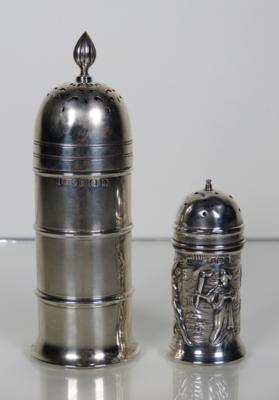 Zwei Silber Gewürz bzw. Zuckerstreuer - T. H. Hazlewood  &  Co, Birmingham 1. Viertel 20. Jahrhundert - Porcelán, sklo a sběratelské předměty
