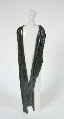 Figur eines Mannes mit langem Schultertuch, Mira Schlatter, Wien - Porcelán, sklo a sběratelské předměty