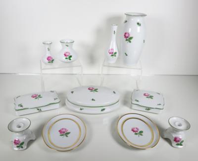 Konvolut von 11 Stück Augarten-Porzellan, Wien, 2. Hälfte 20. Jahrhundert - Porcelain, glass and collectibles