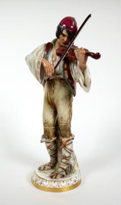 Geige spielender junger Mann, Entwurf Selmar Werner 1897, Meissen, vor 1924 - Porzellan, Glas und Sammelgegenstände