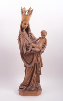 Holzfigur "Madonna mit Kind" in gotischer Stilform - Antiques, art and jewellery