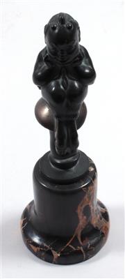 Jugendstil-Bronzefigur "Kleiner Faun auf einem Pilz sitzend" - Umění, starožitnosti, šperky