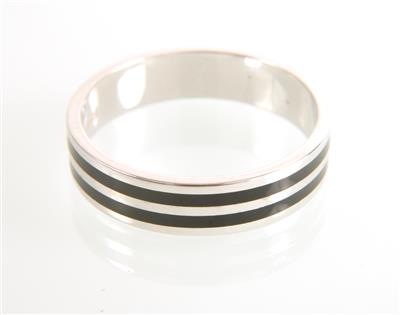 Ring - Customs Silver Jewellery